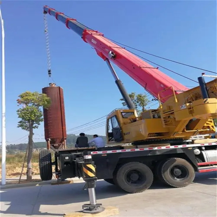 南江专业吊车租赁多少钱