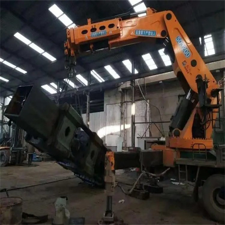 南江200吨折臂吊出租