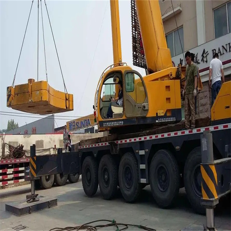 南江吊车怎么吊玻璃